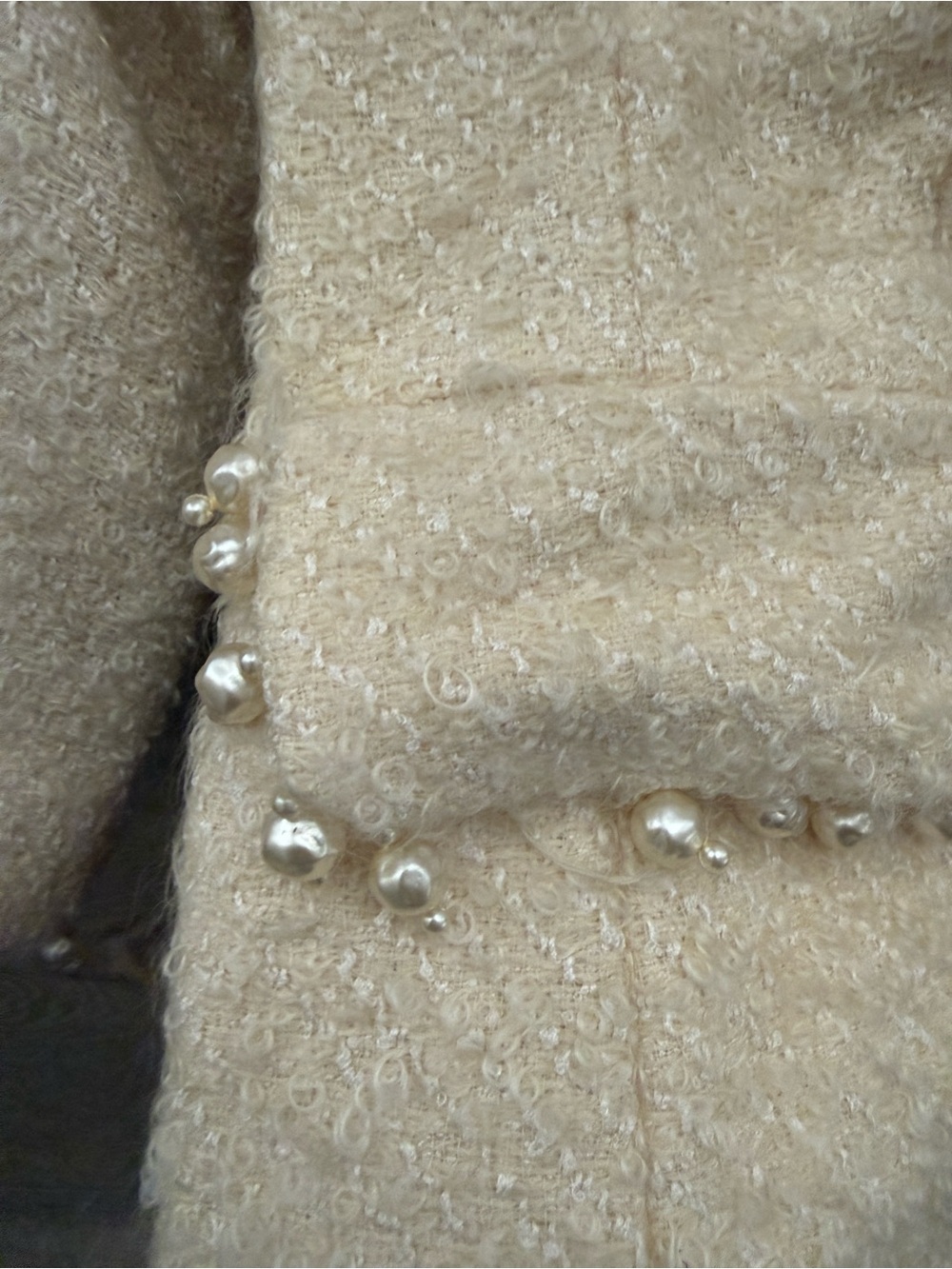 Vintage ESCADA tweed jacket with pearl detailing - Picture 6 of 6